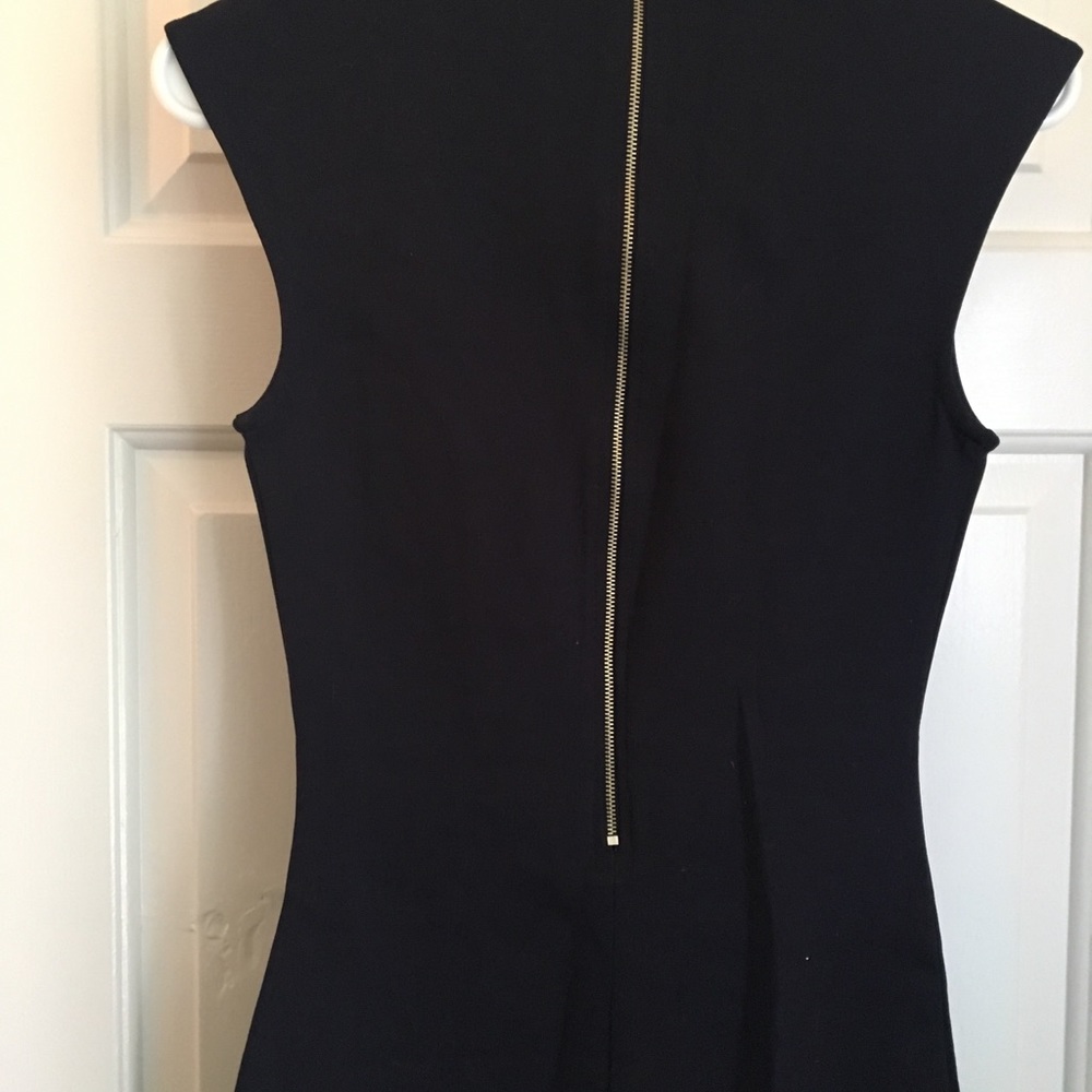 2/$11 💙 Navy Deep V Body Con Dress. NWOT - Picture 8 of 8